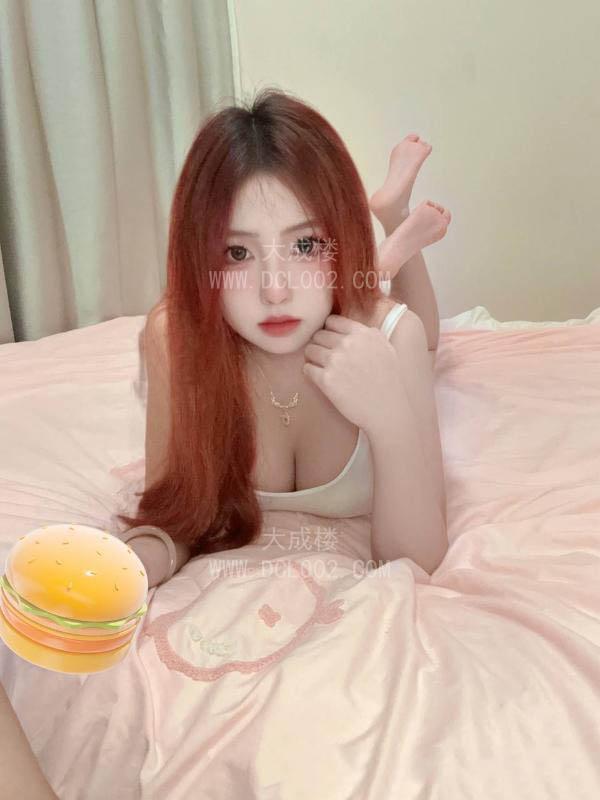 龙华制服曼曼