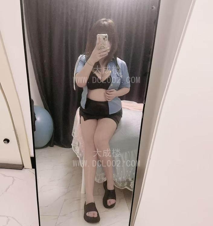奉贤D杯坦克妹