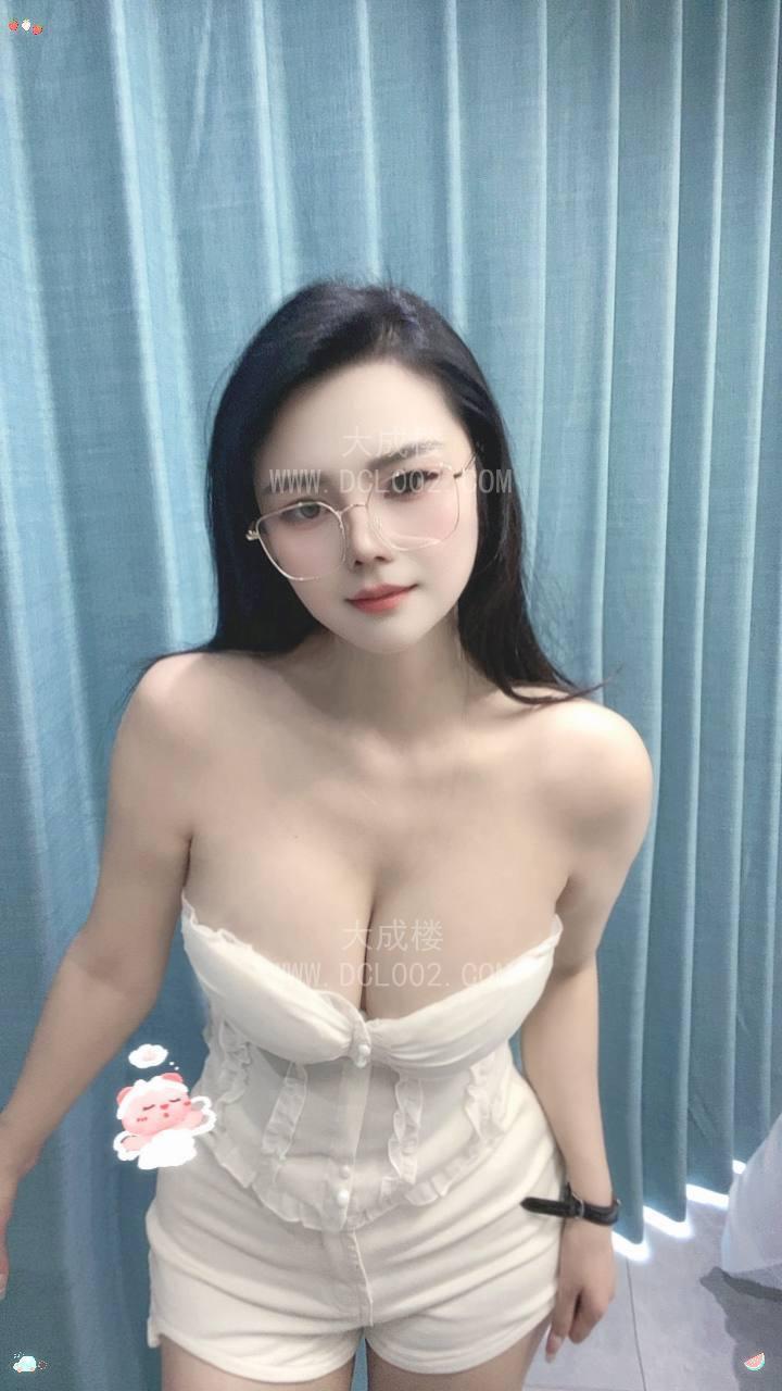 杨浦性感丰满老师