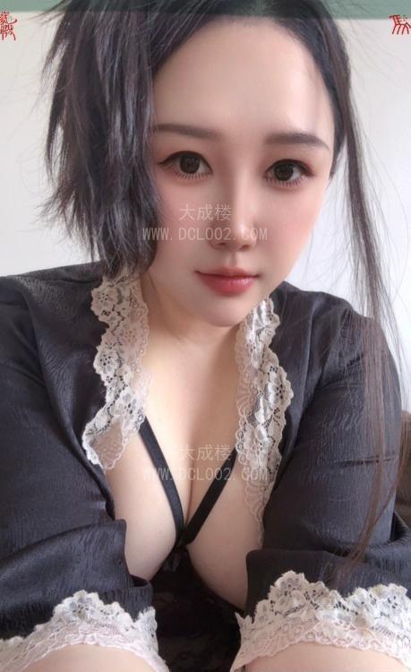 东城黑丝丰满小姐姐