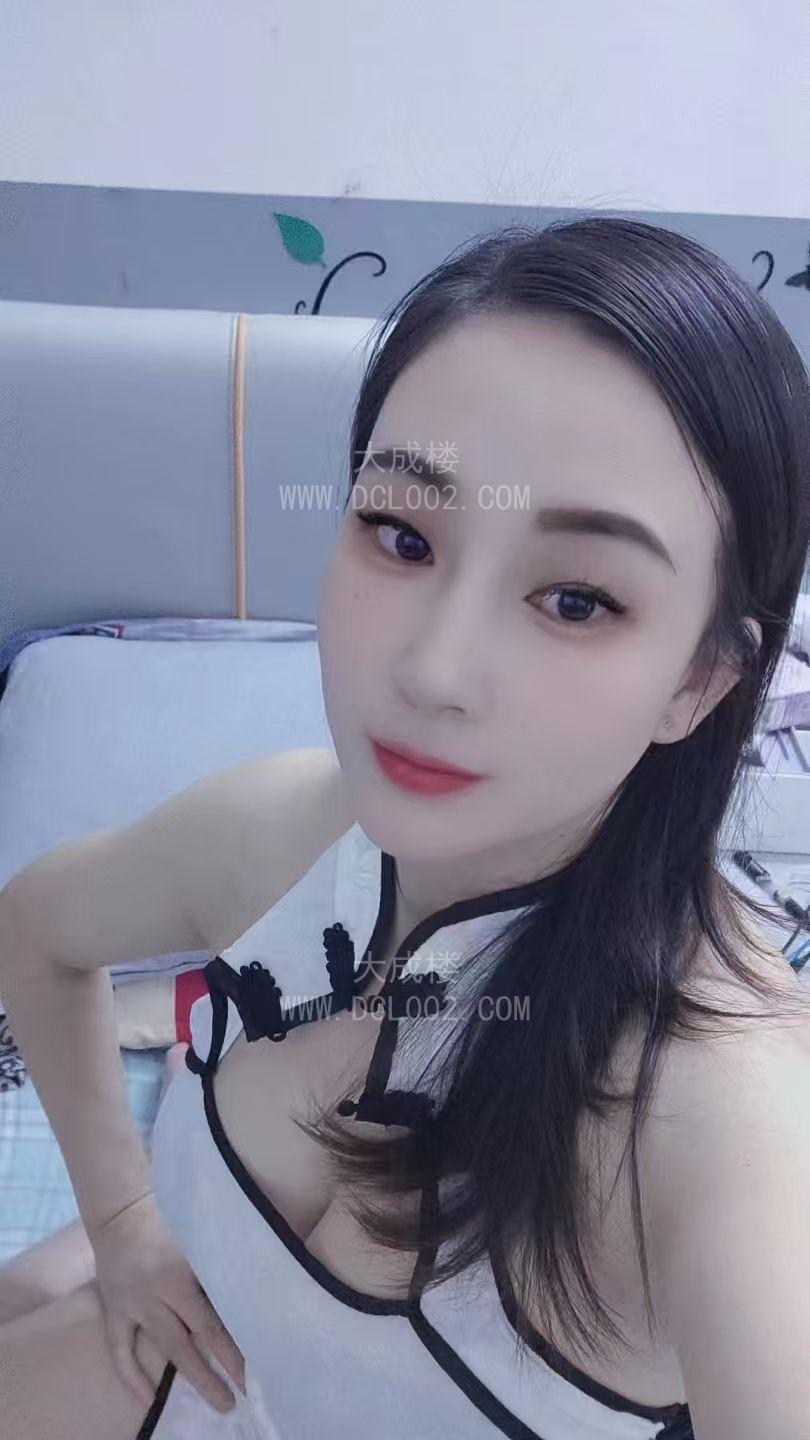 宝安大奶苗条少妇