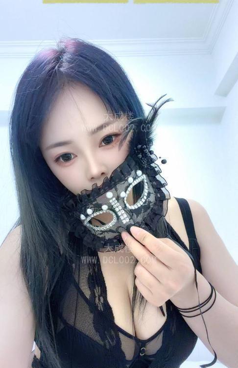 番禺肤白大奶吉吉