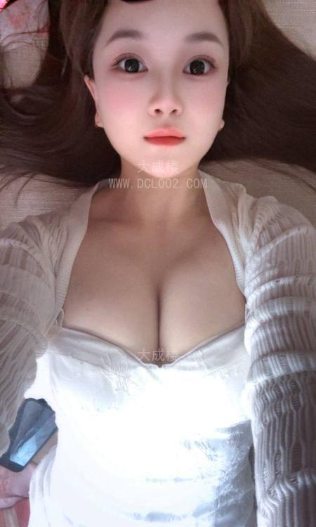 重庆小家碧玉性感身材苏沫