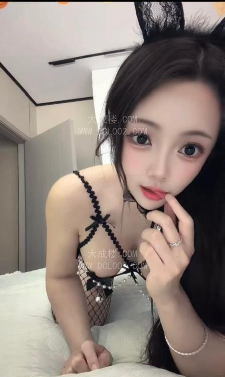 成都爆乳装大啵妞婉莹