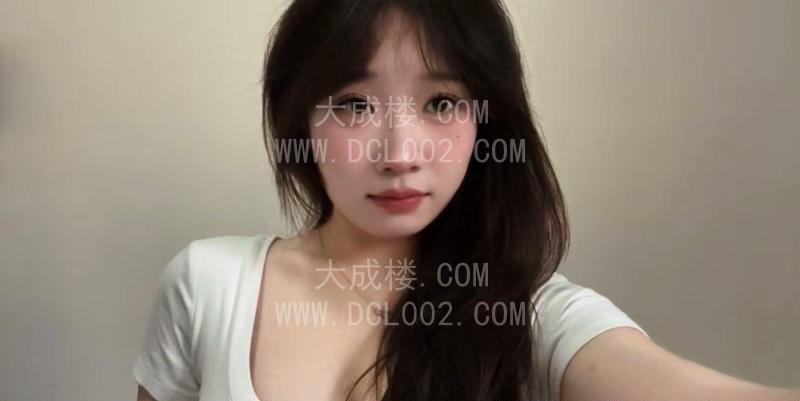 闵行丰满零零后小妹