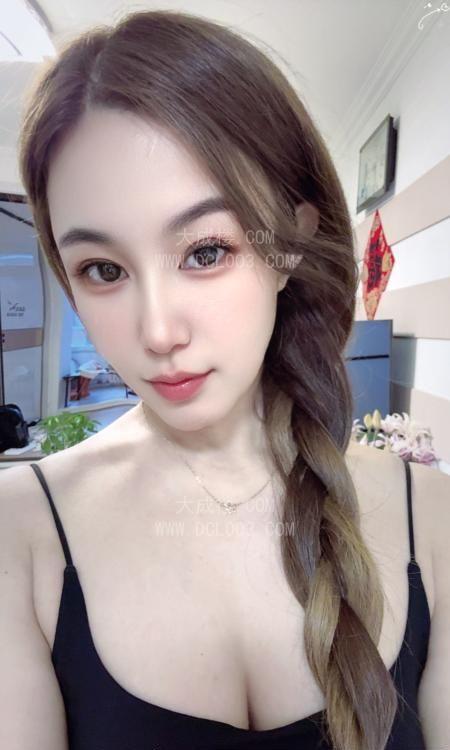 天津长腿风骚雅妹
