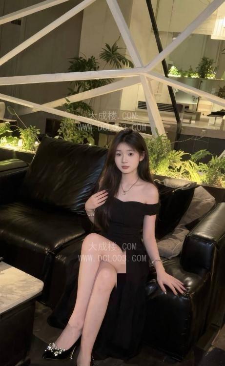 福田粉嫩颜值女友系老师
