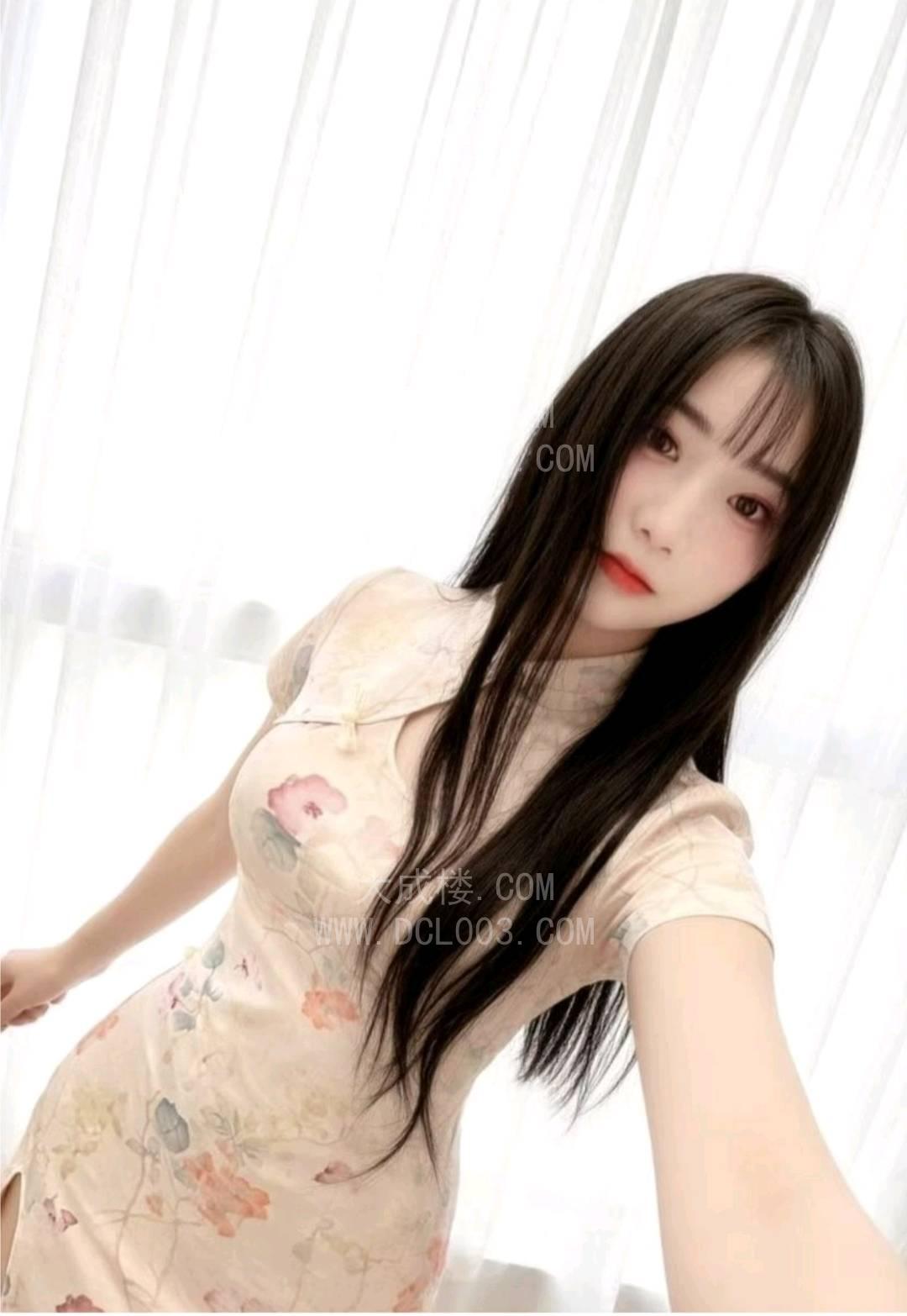 武汉光谷大长腿妹妹