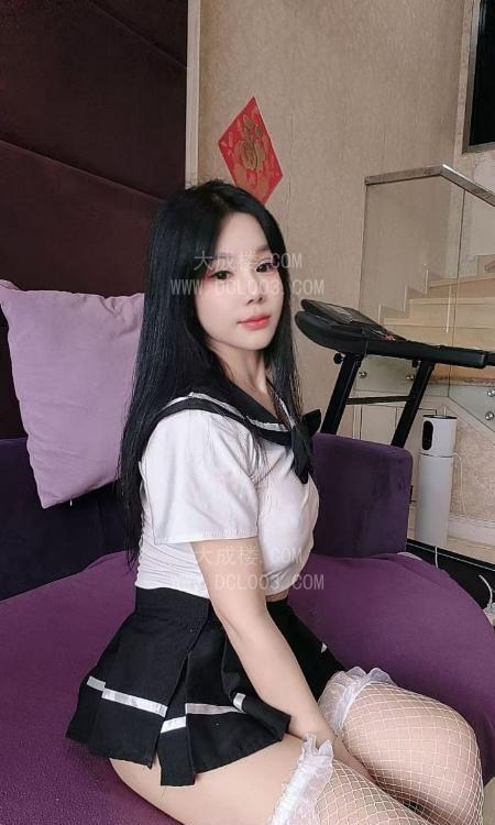 南京南站白嫩妹妹