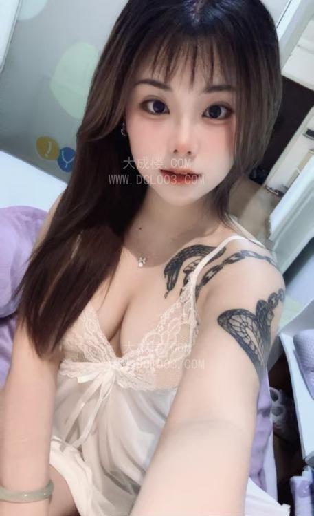 杭州城西清纯大胸妹