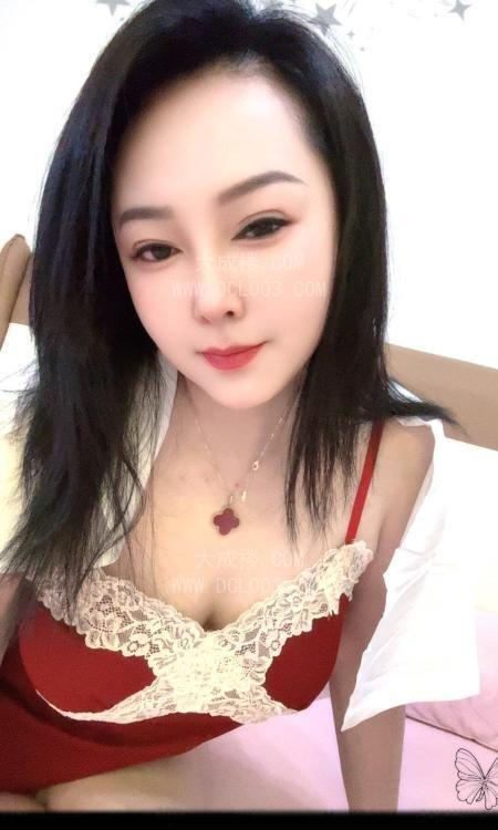 苏州丰满美乳少妇