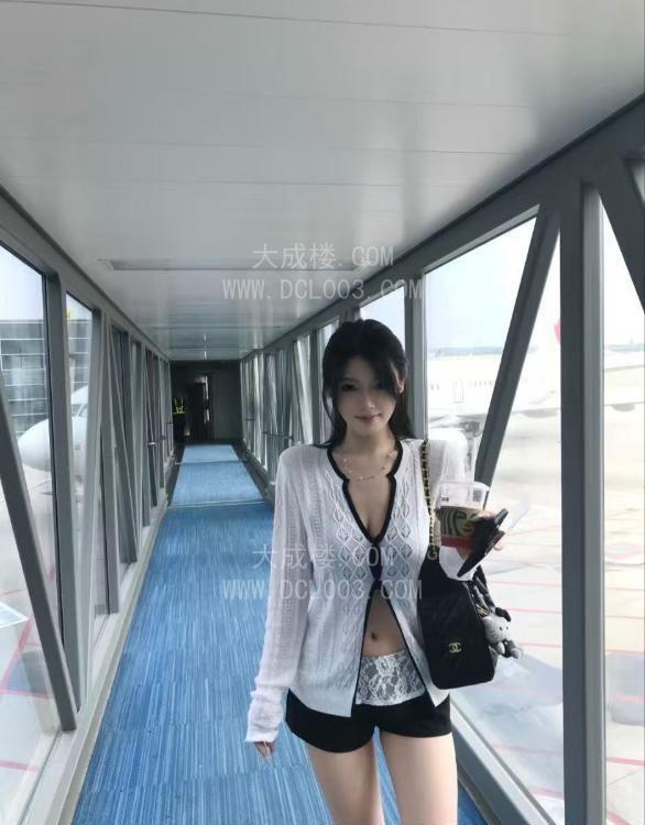 虹口大胸多汁性感彤彤