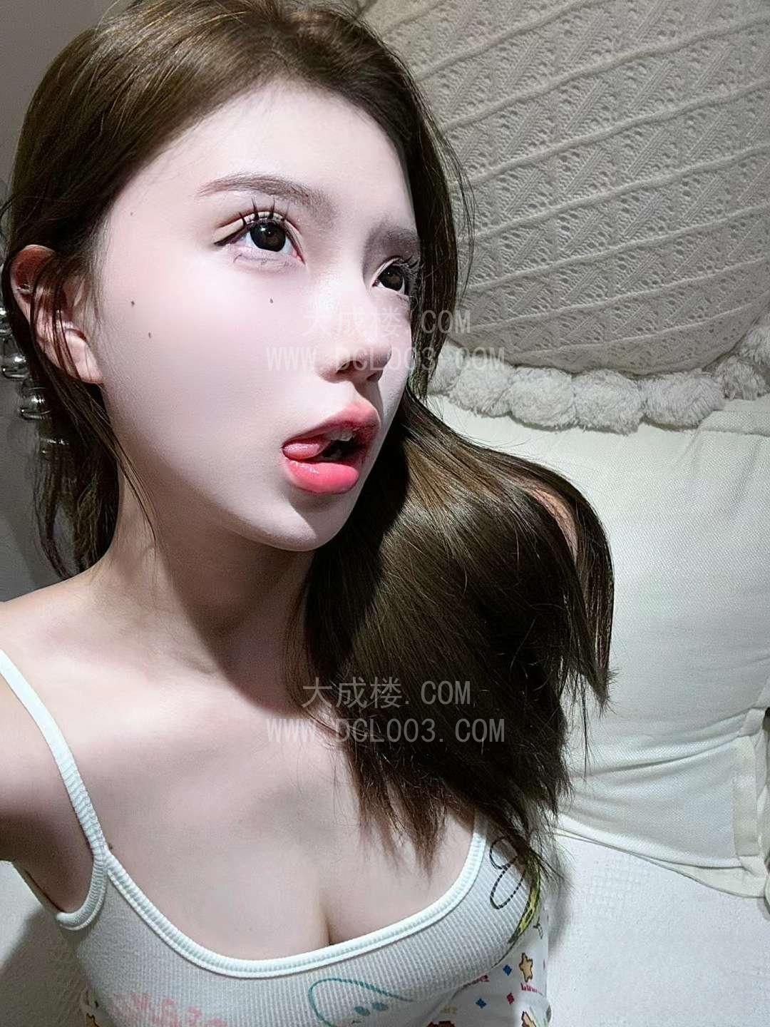 武汉甜美小女仆小骚货