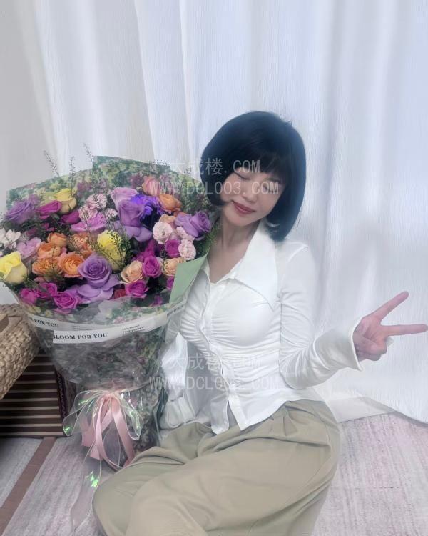 沈阳大胸翘臀风骚老师