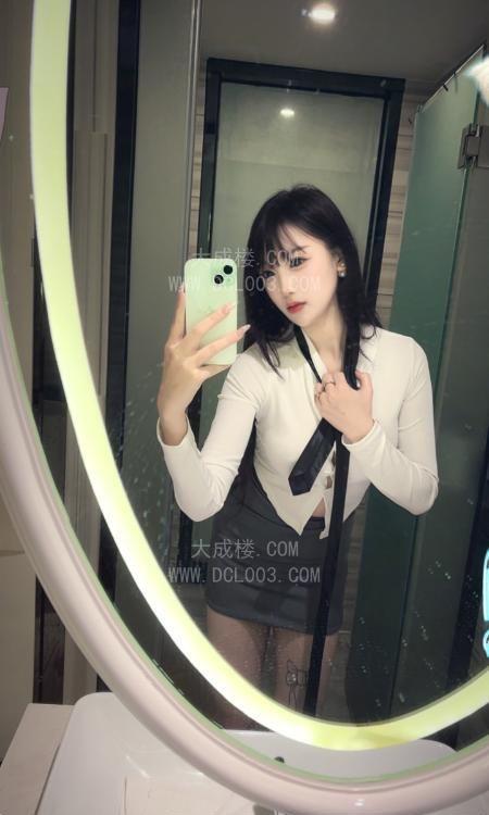 海珠性感大波美媚