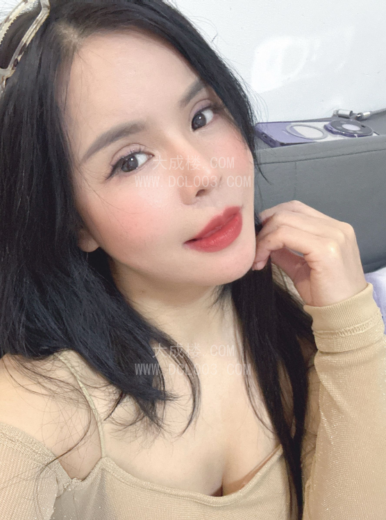 长沙服务型翘臀美少妇