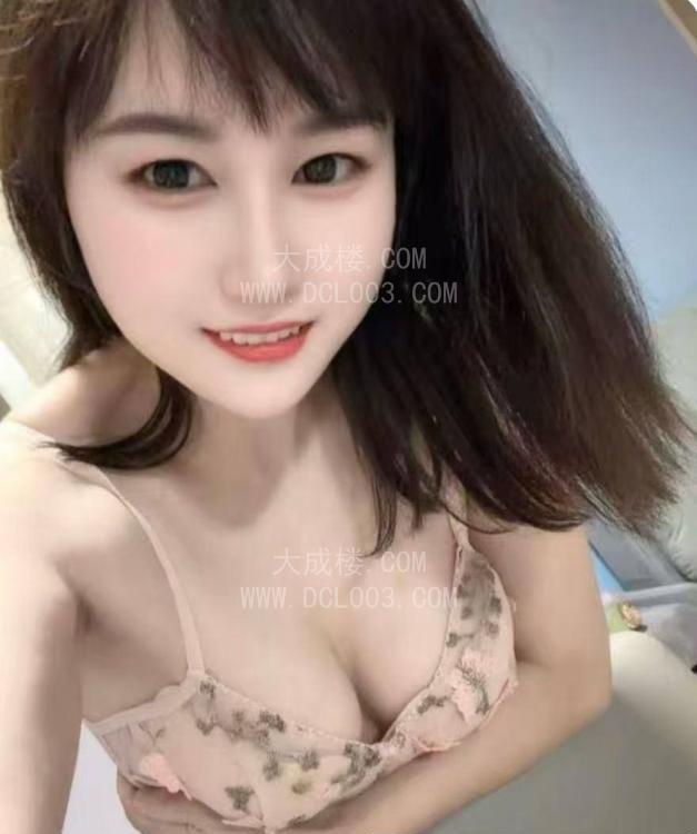 青岛前凸后翘颜值小妹