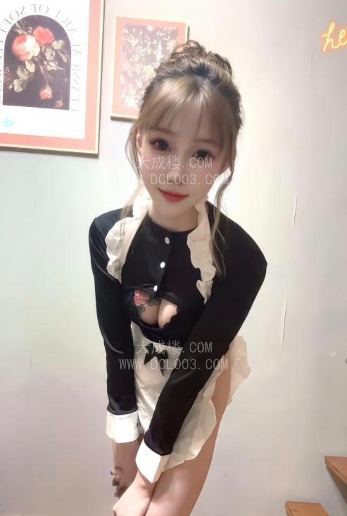 成都武侯美乳纹身妹小井