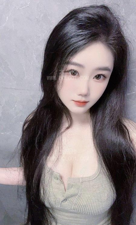 坂田甜妹琪琪