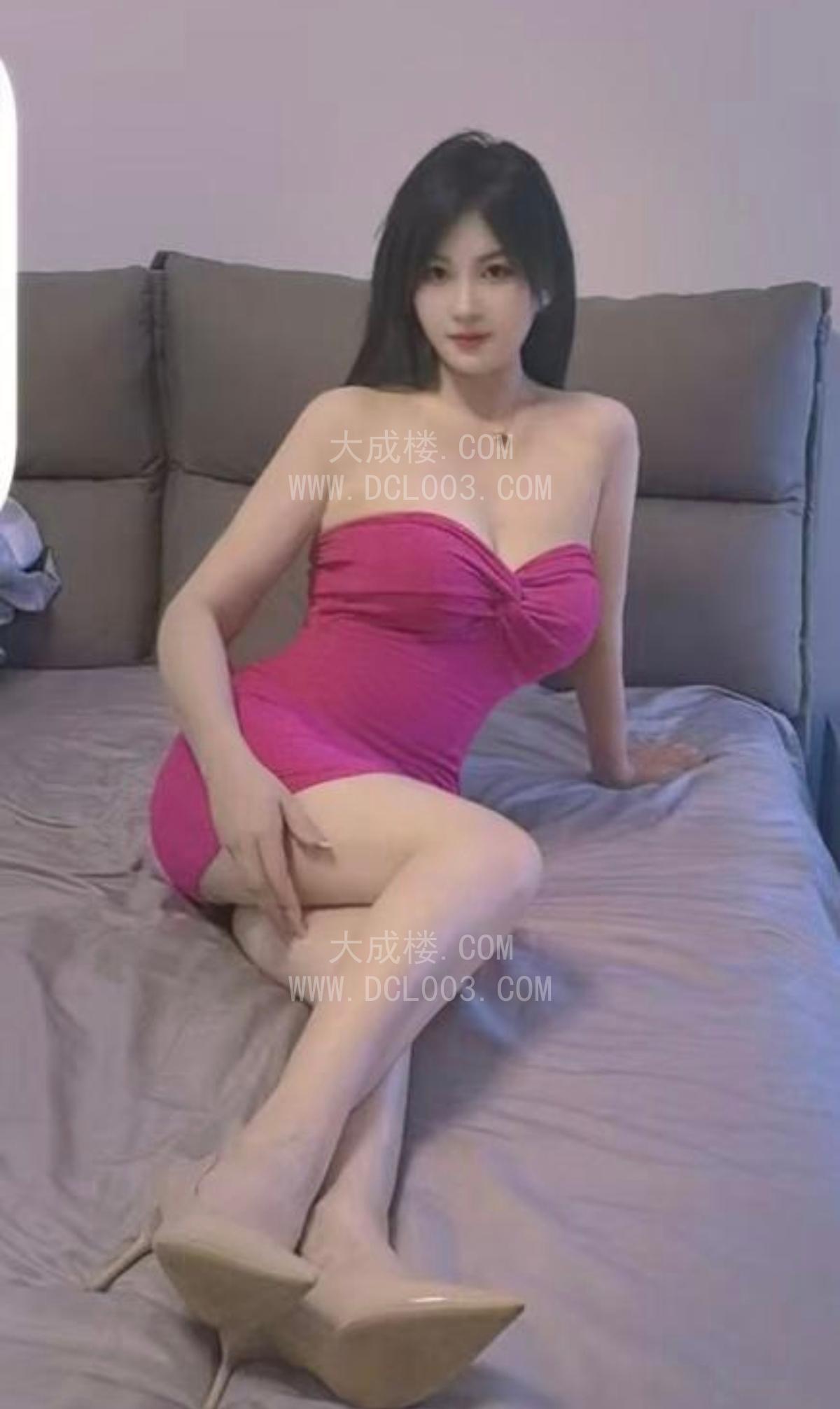 合肥紫衣抹胸包臀妹