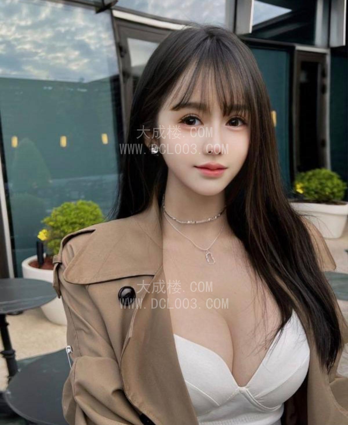海珠性感大奶小八