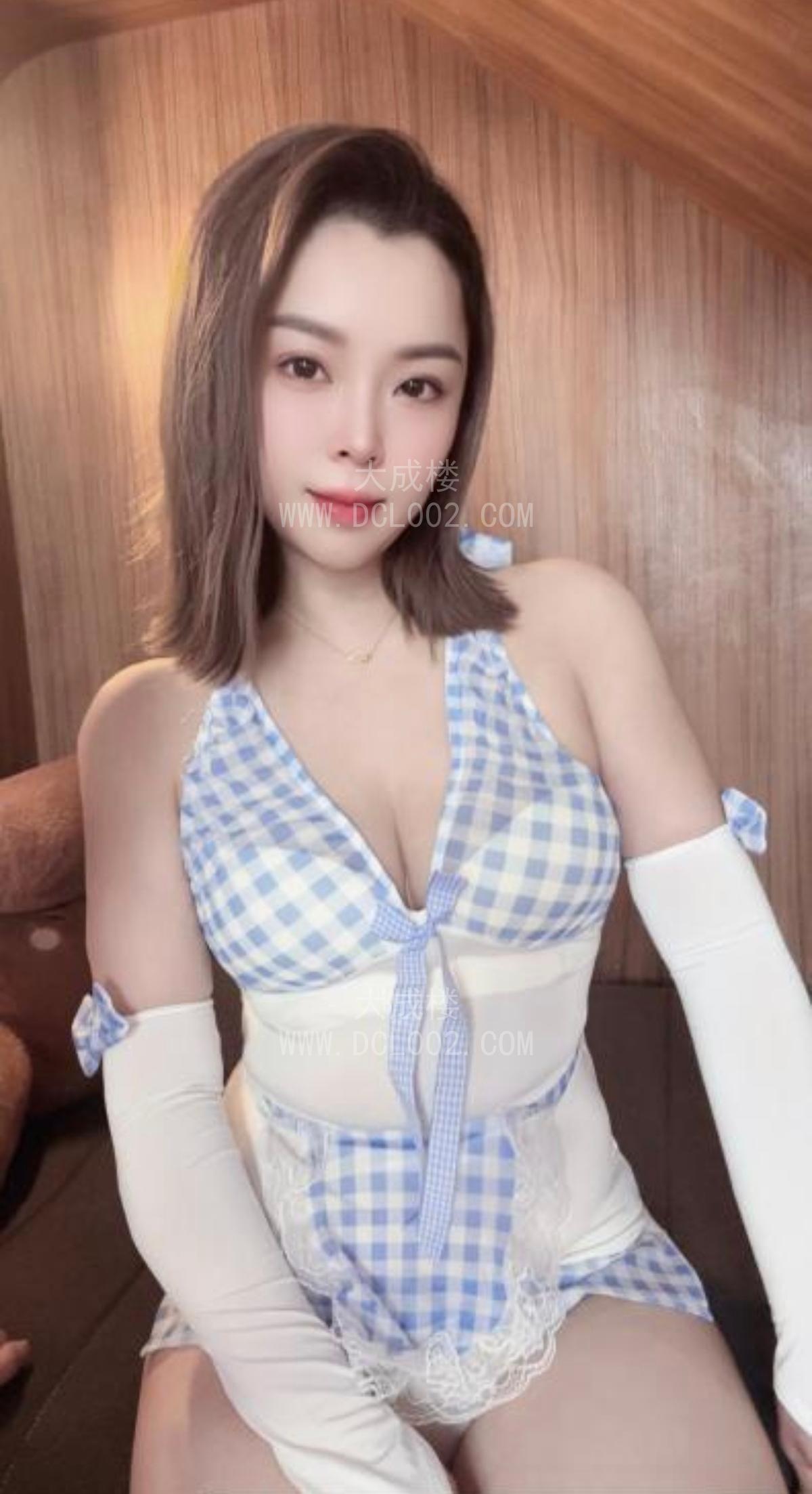 越秀杨箕白嫩美女